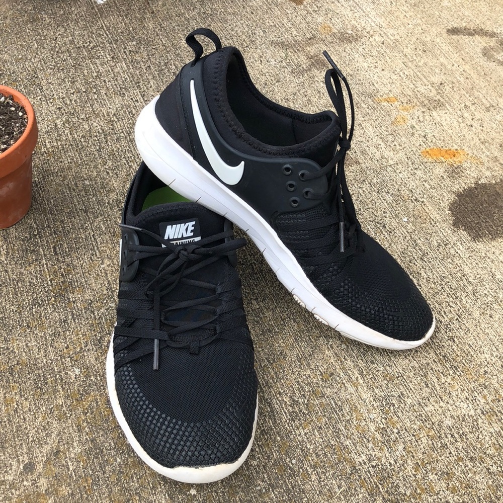 Nike Free TR 7 Black Size 9
